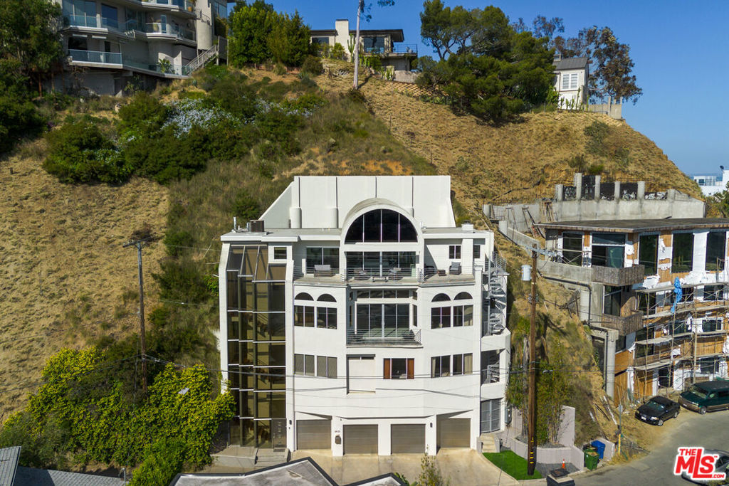 main property photo 60