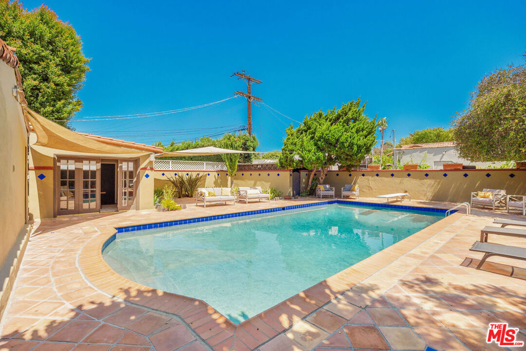 main property photo 42