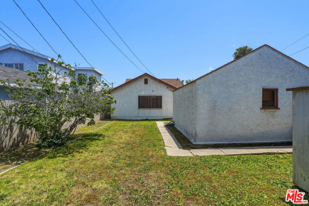 main property photo 12