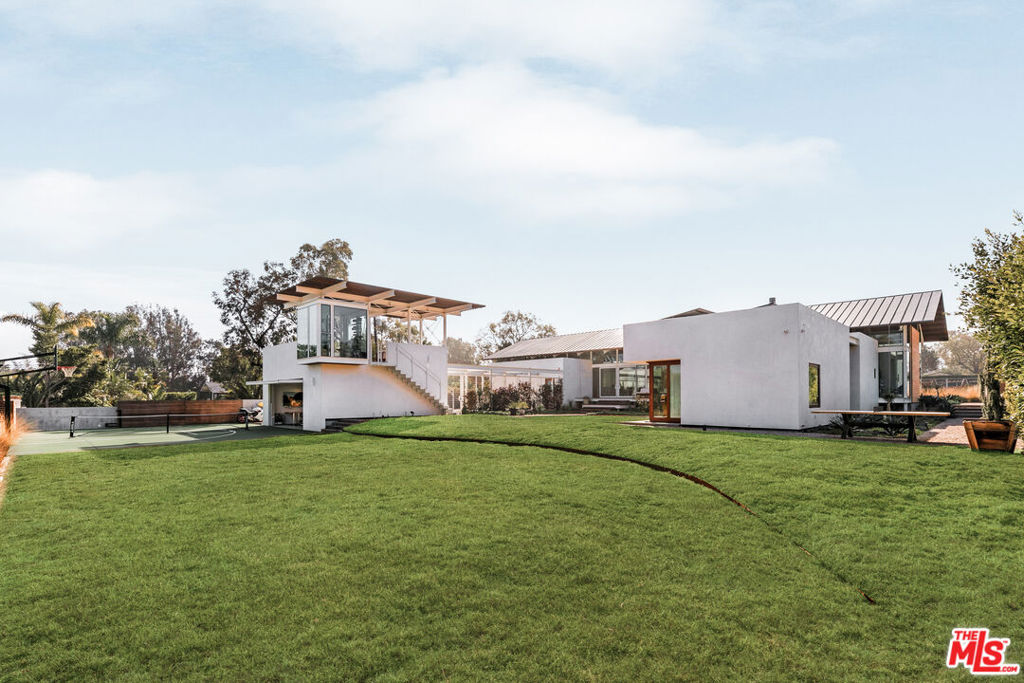 main property photo 29