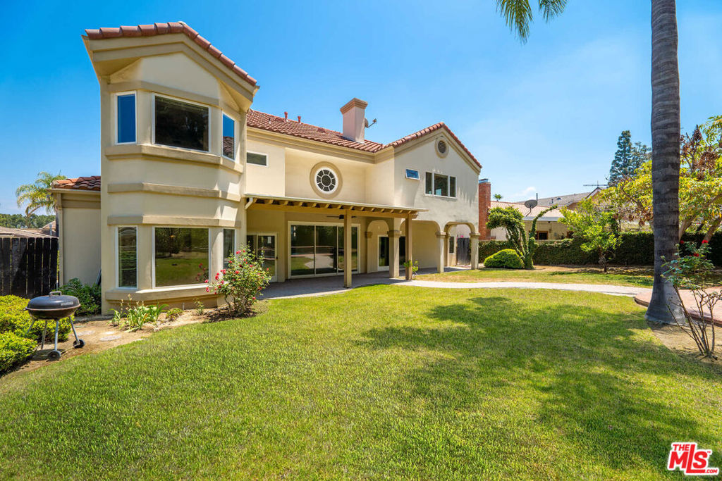 main property photo 22