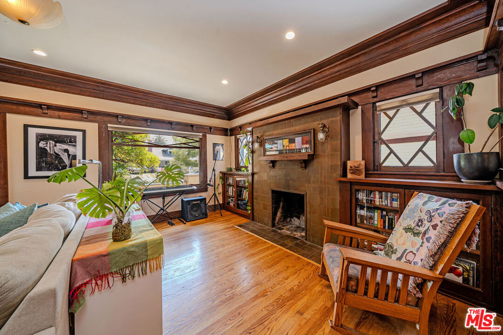 main property photo 12