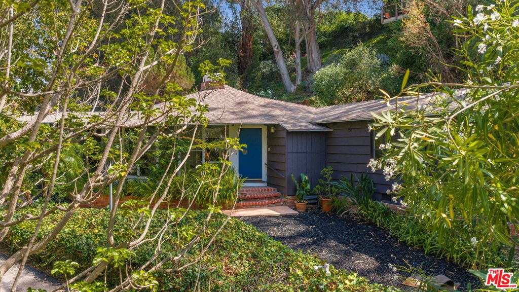 main property photo 44