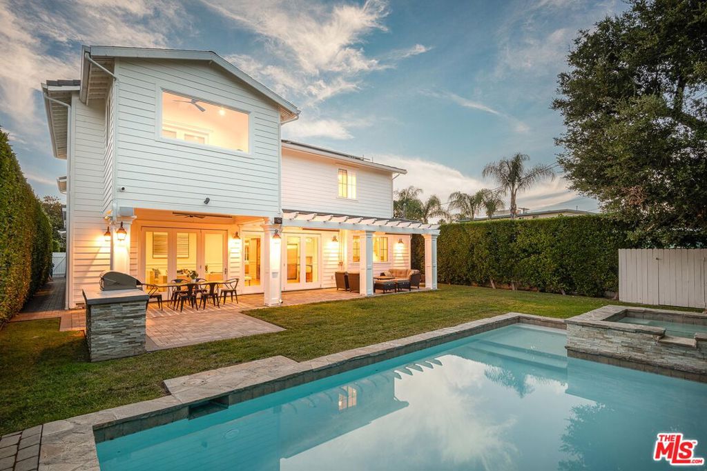 main property photo 45