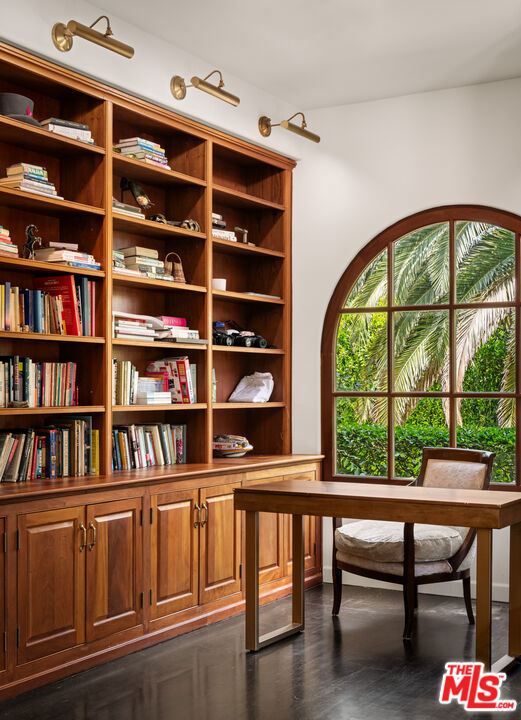 main property photo 18