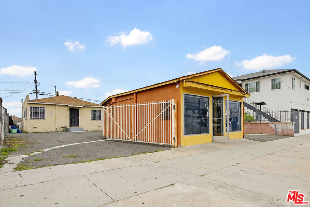 main property photo 2