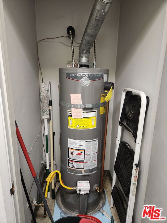 main property photo 19