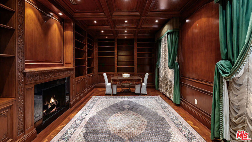 main property photo 18