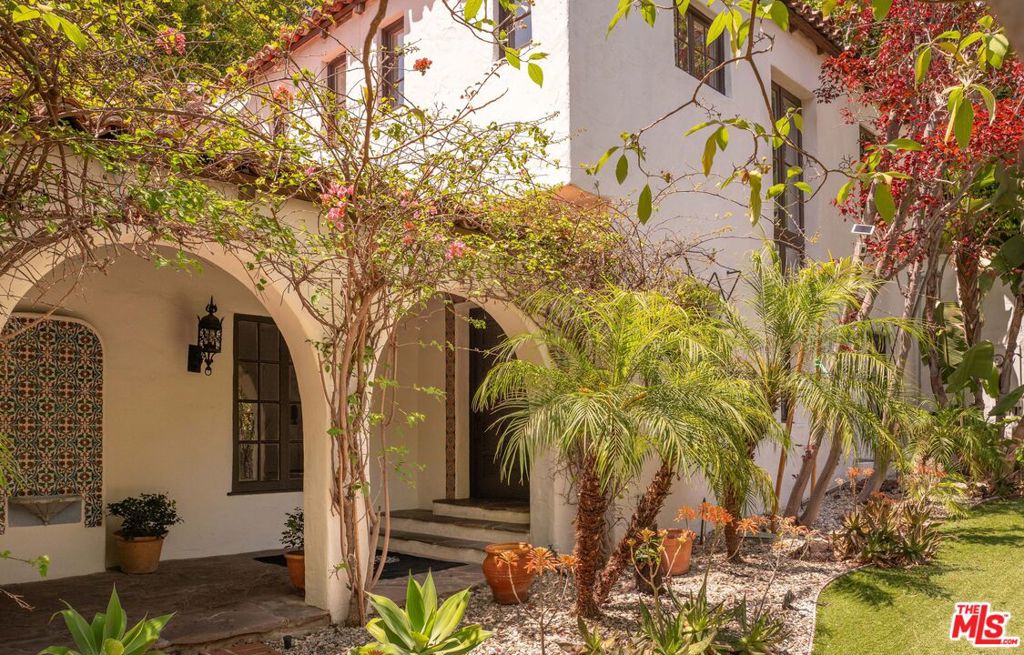 main property photo 4