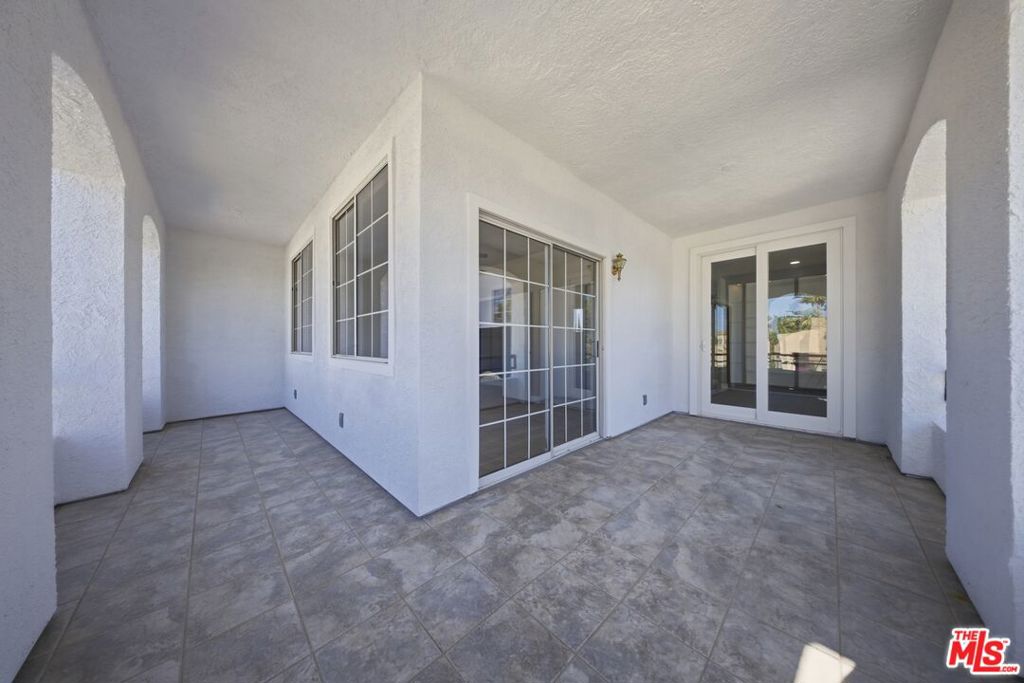 main property photo 24