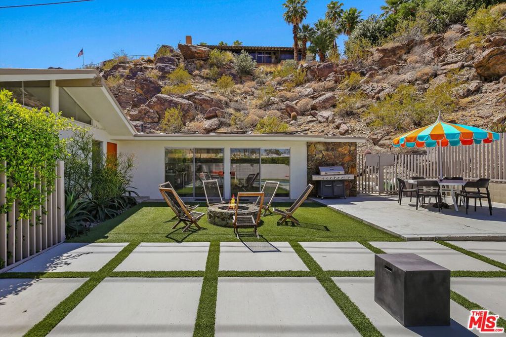 main property photo 28