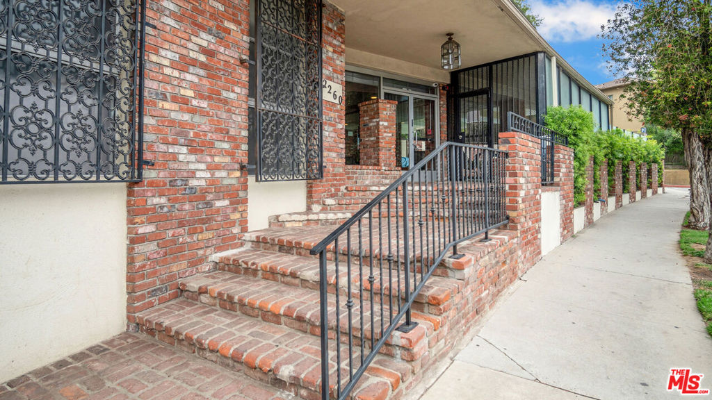 main property photo 29
