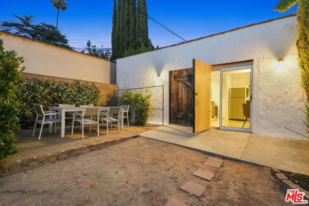 main property photo 40