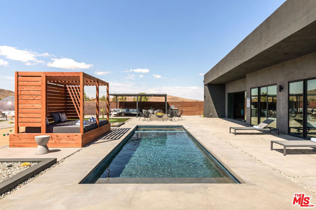 main property photo 59