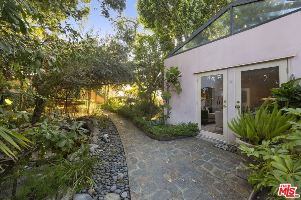 main property photo 43