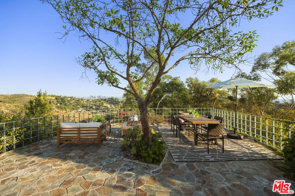 main property photo 61