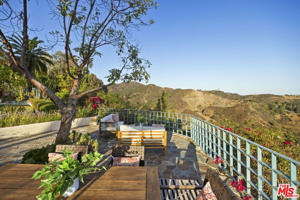 main property photo 62