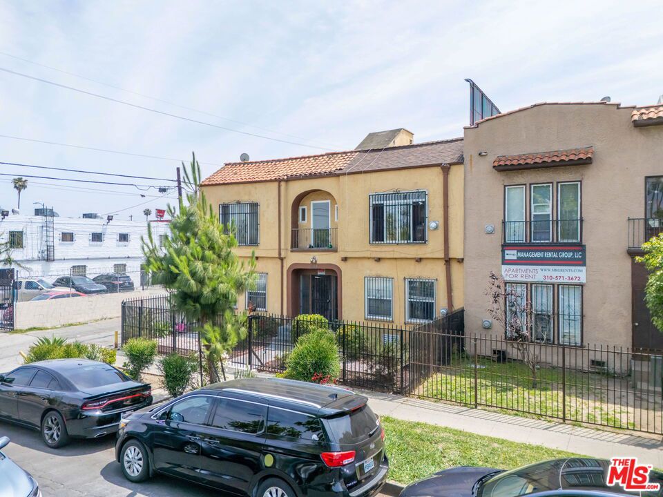 main property photo 2