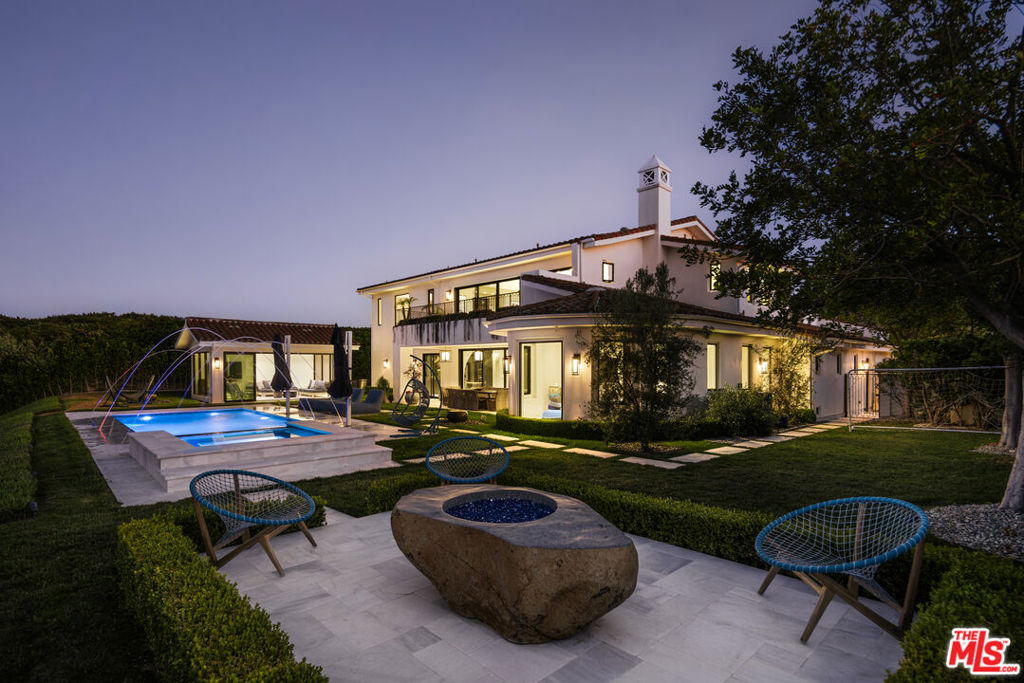 main property photo 40