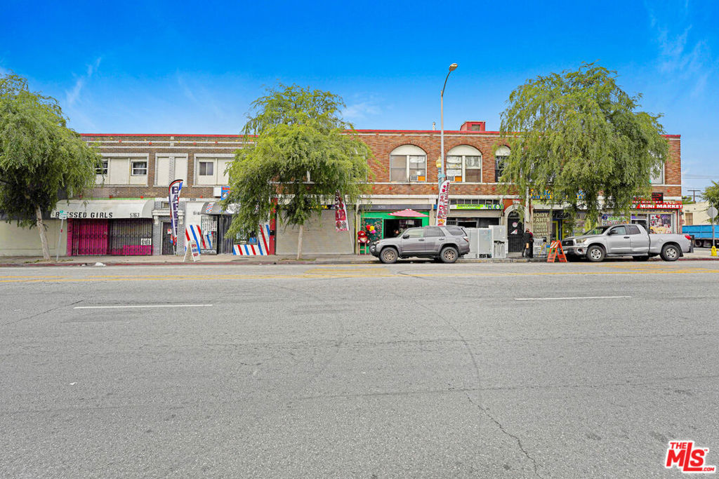 main property photo 12