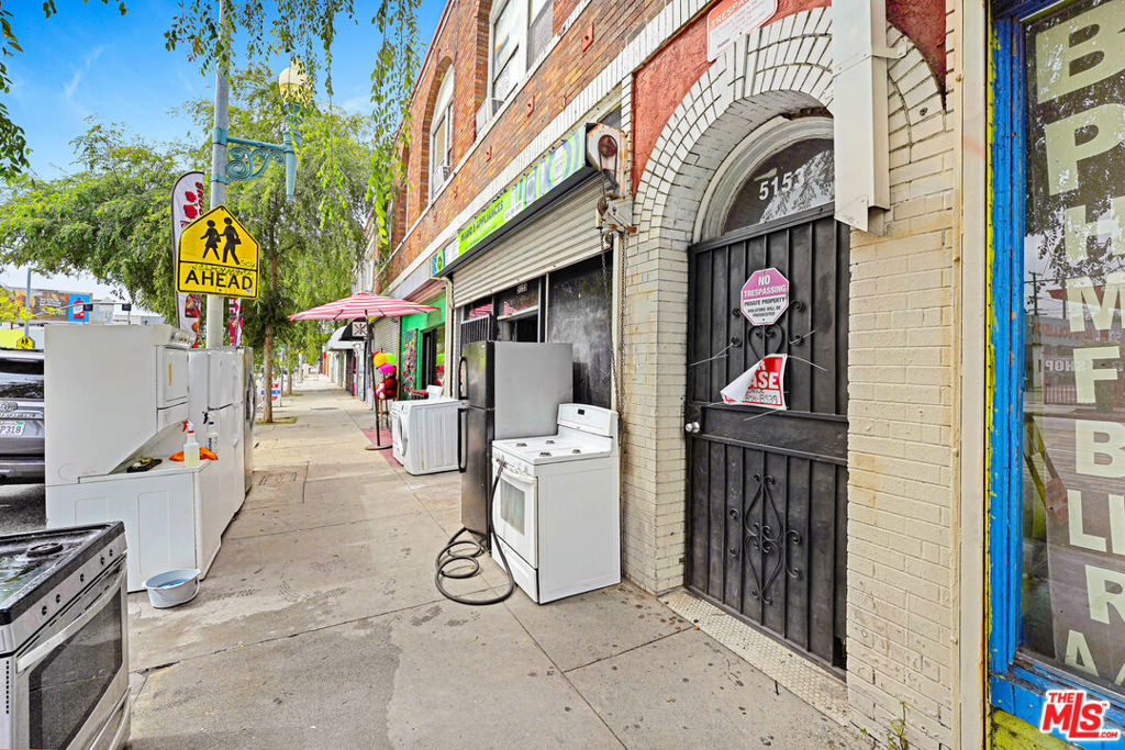 main property photo 23