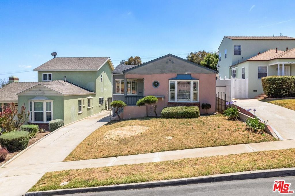 main property photo 50