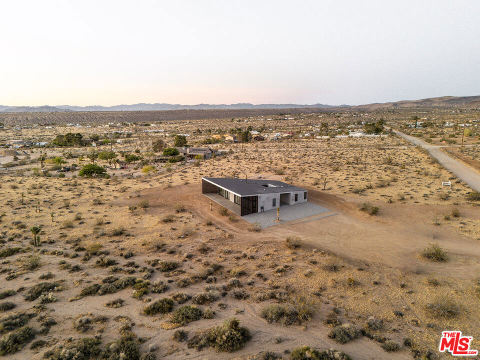 main property photo 47
