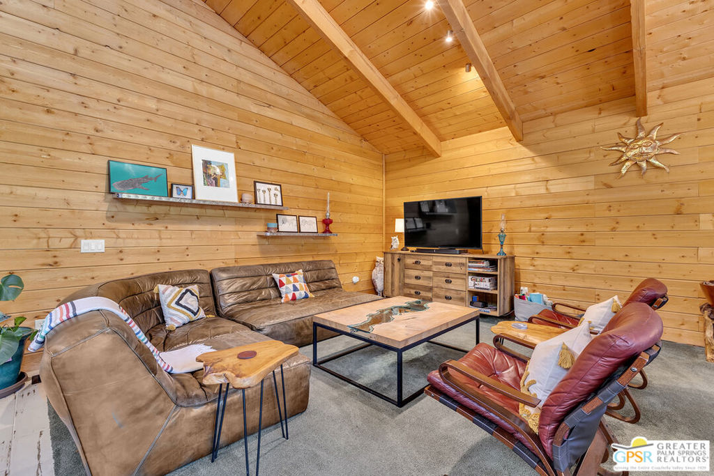 main property photo 67