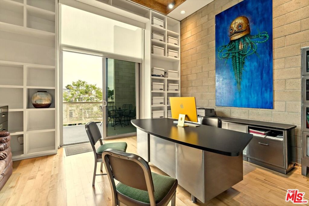main property photo 15