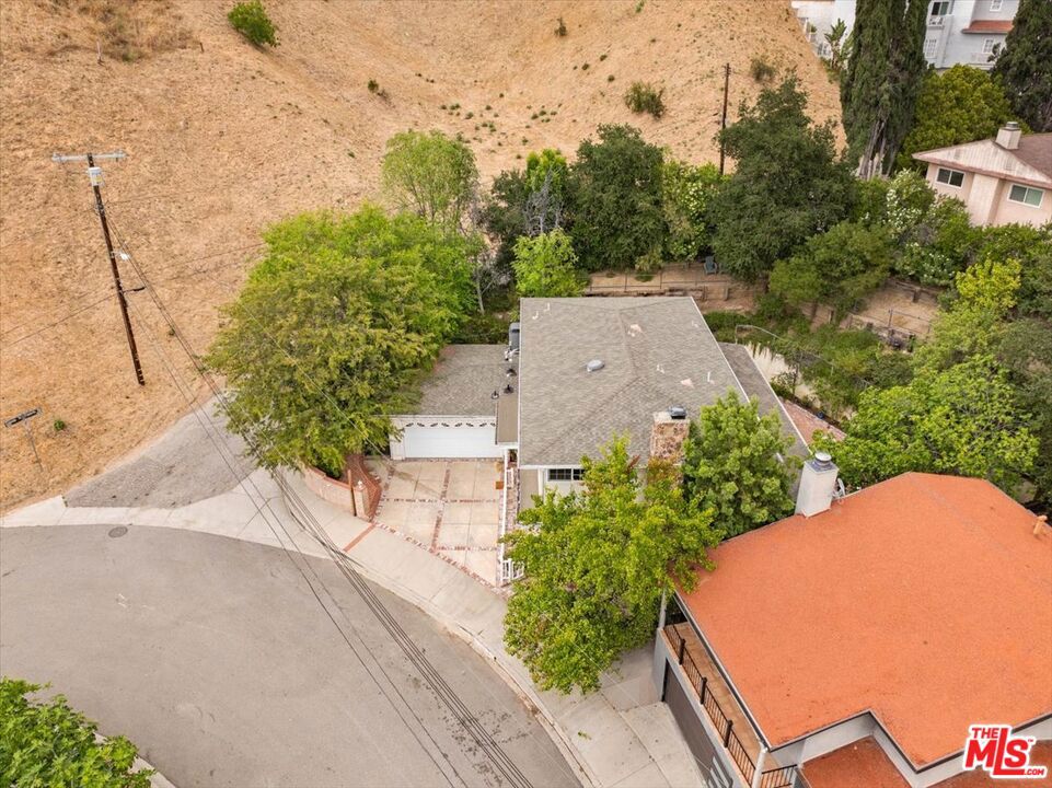 main property photo 56