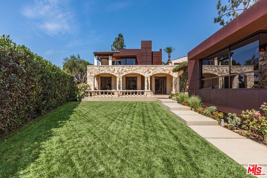 main property photo 31