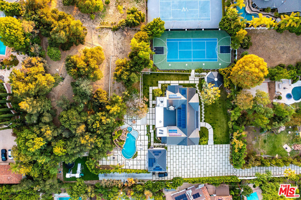 main property photo 43