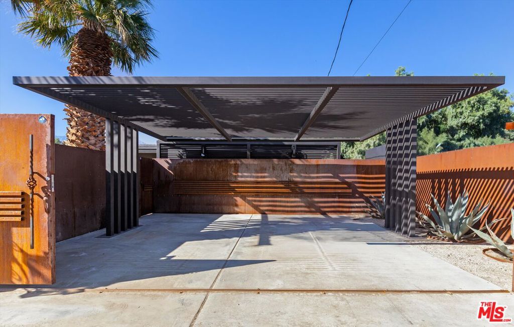 main property photo 51