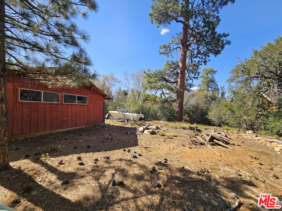 main property photo 23