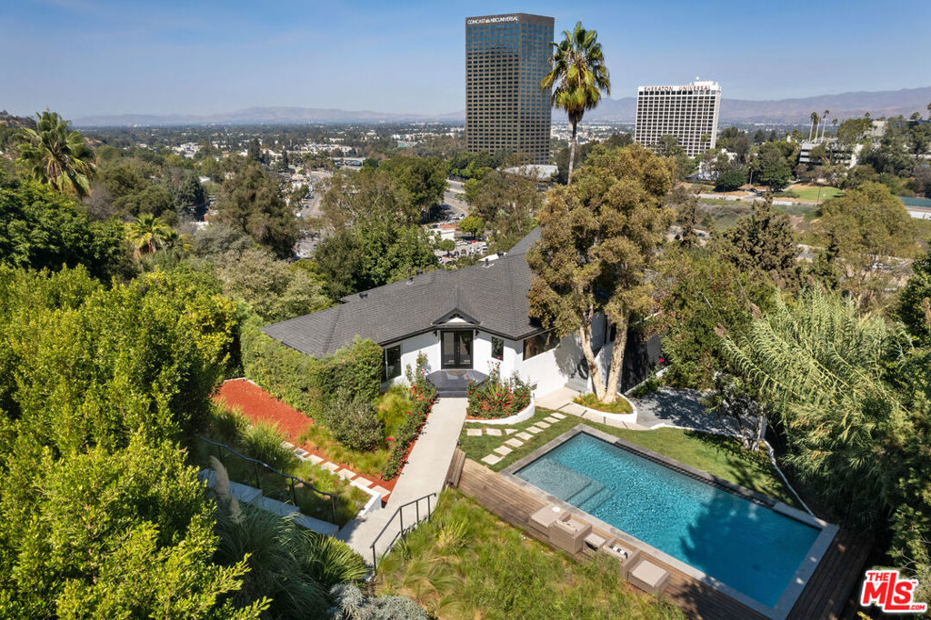 main property photo 65