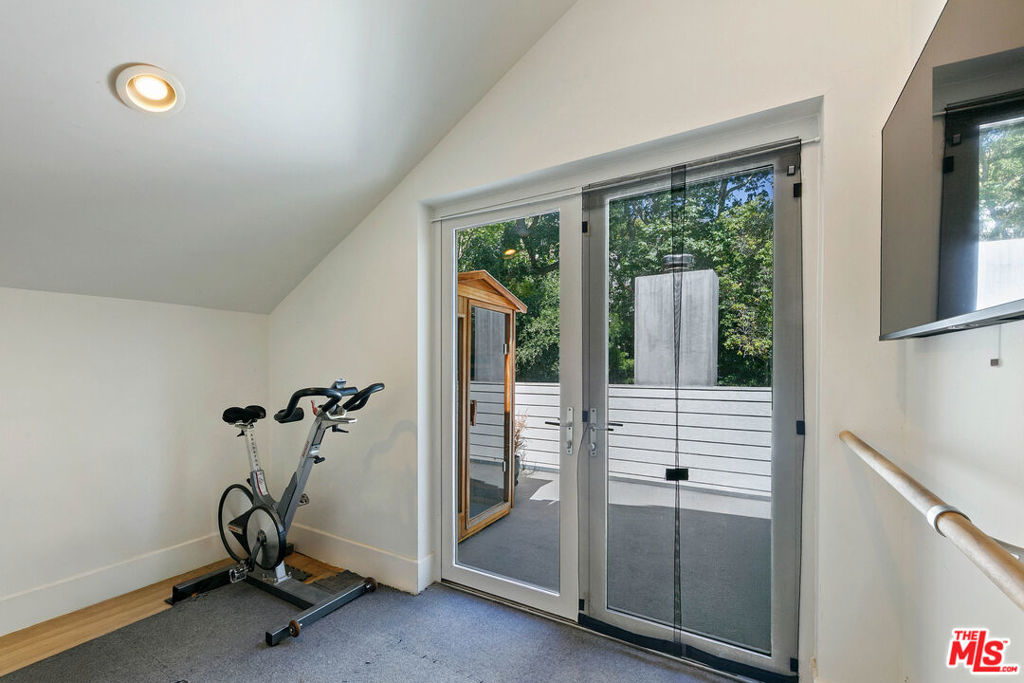 main property photo 59