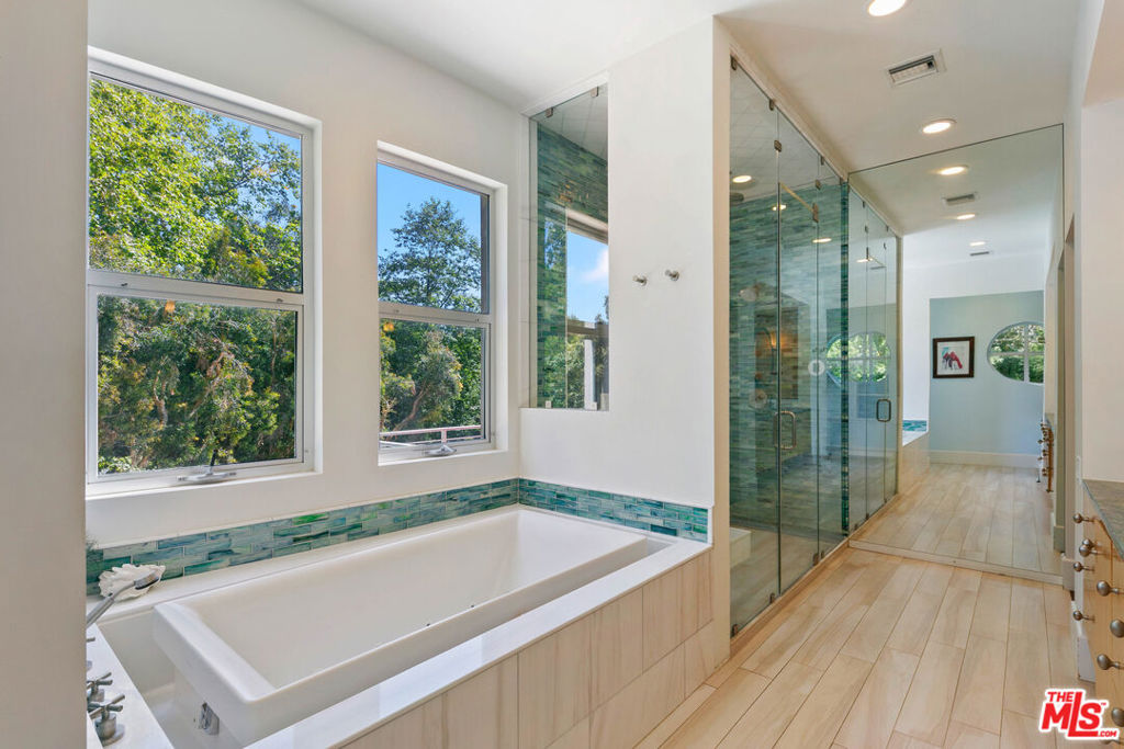 main property photo 68