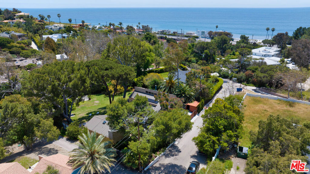 main property photo 70