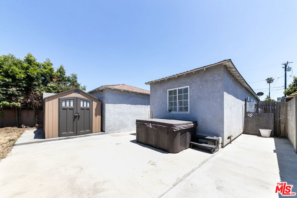 main property photo 14