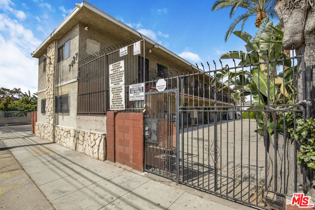 main property photo 18