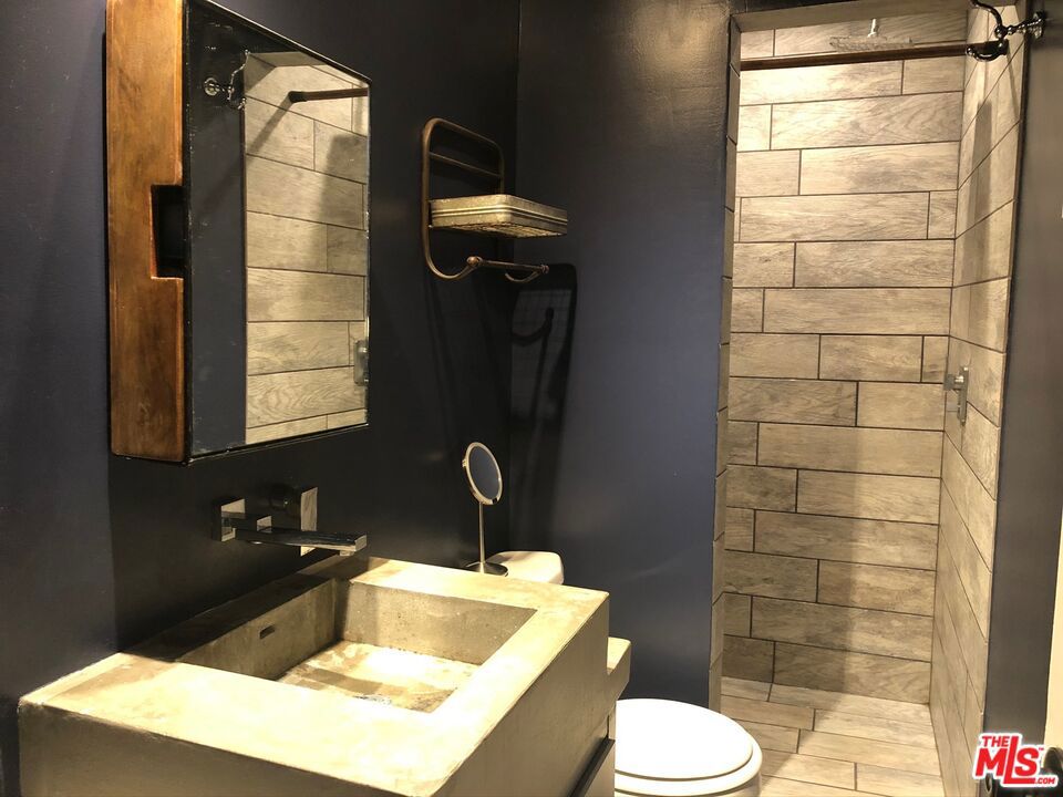 main property photo 62