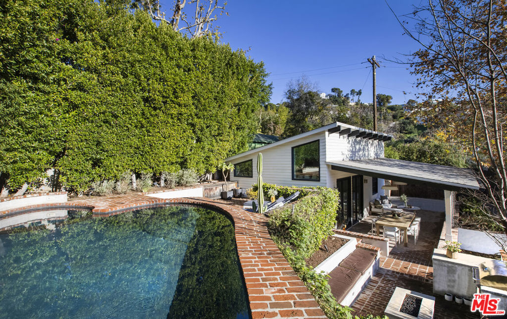 main property photo 42