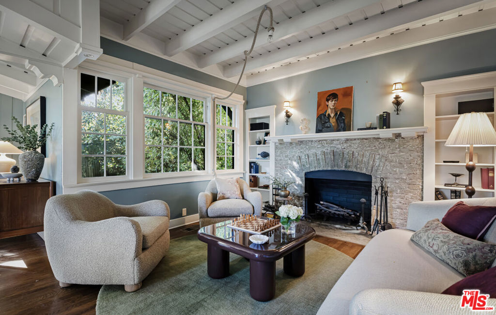 main property photo 7