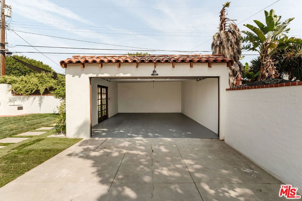 main property photo 56