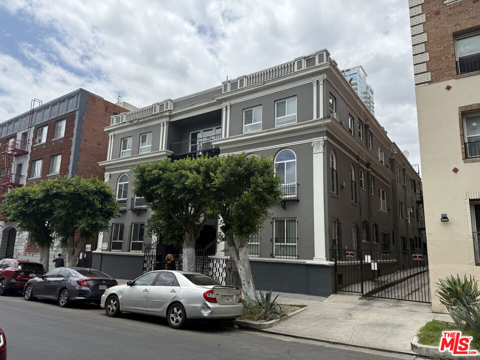 main property photo 1