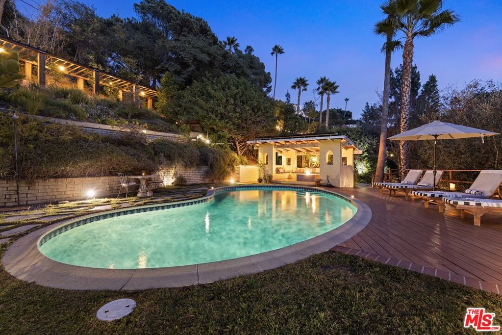 main property photo 45