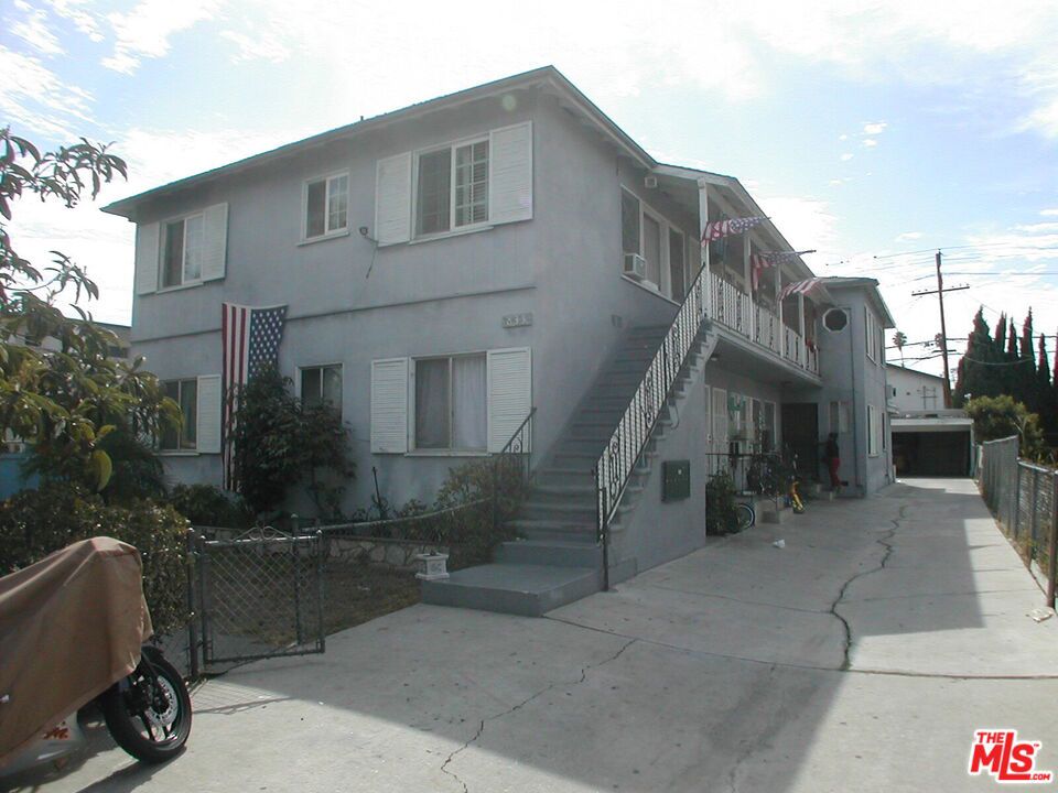 main property photo 2