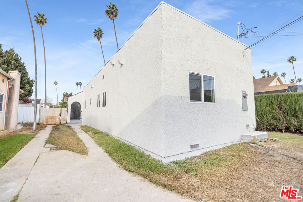 main property photo 45