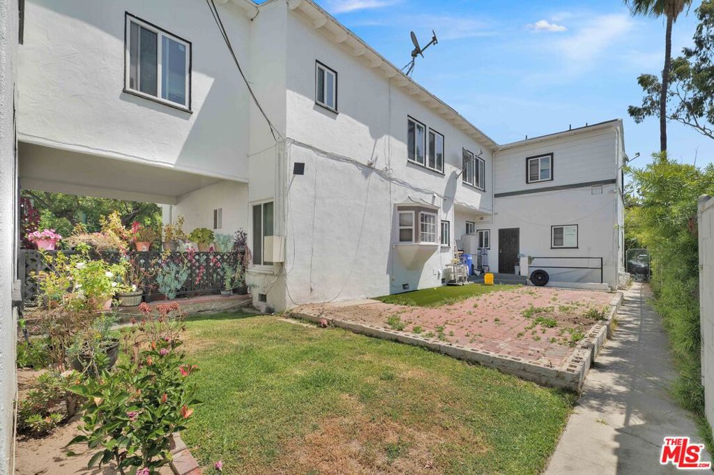 main property photo 27