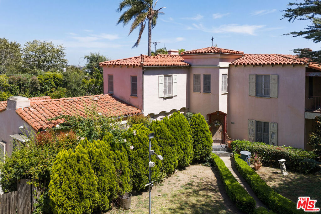 main property photo 6